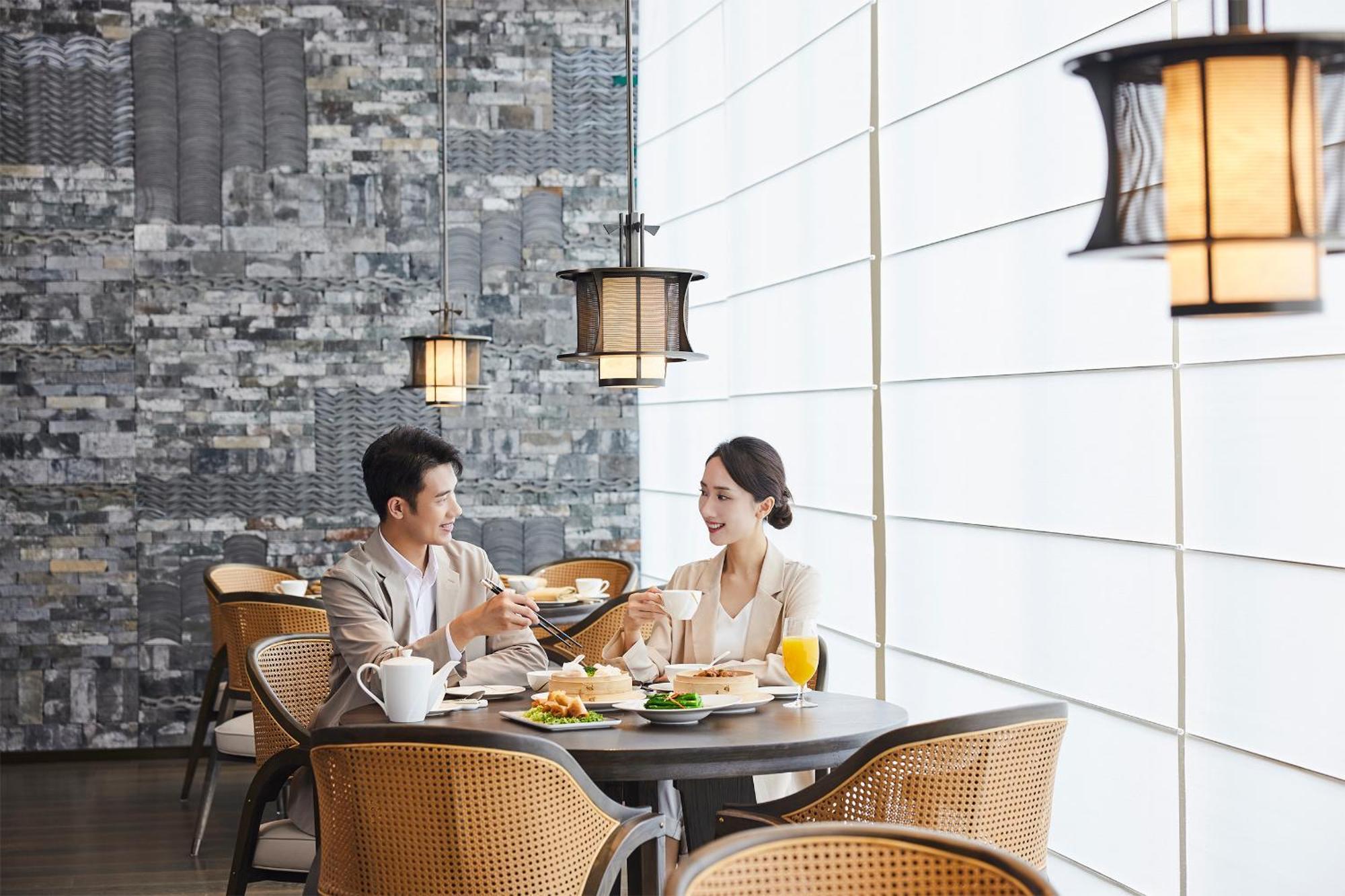 酒店 Marriott Baiyun 5*